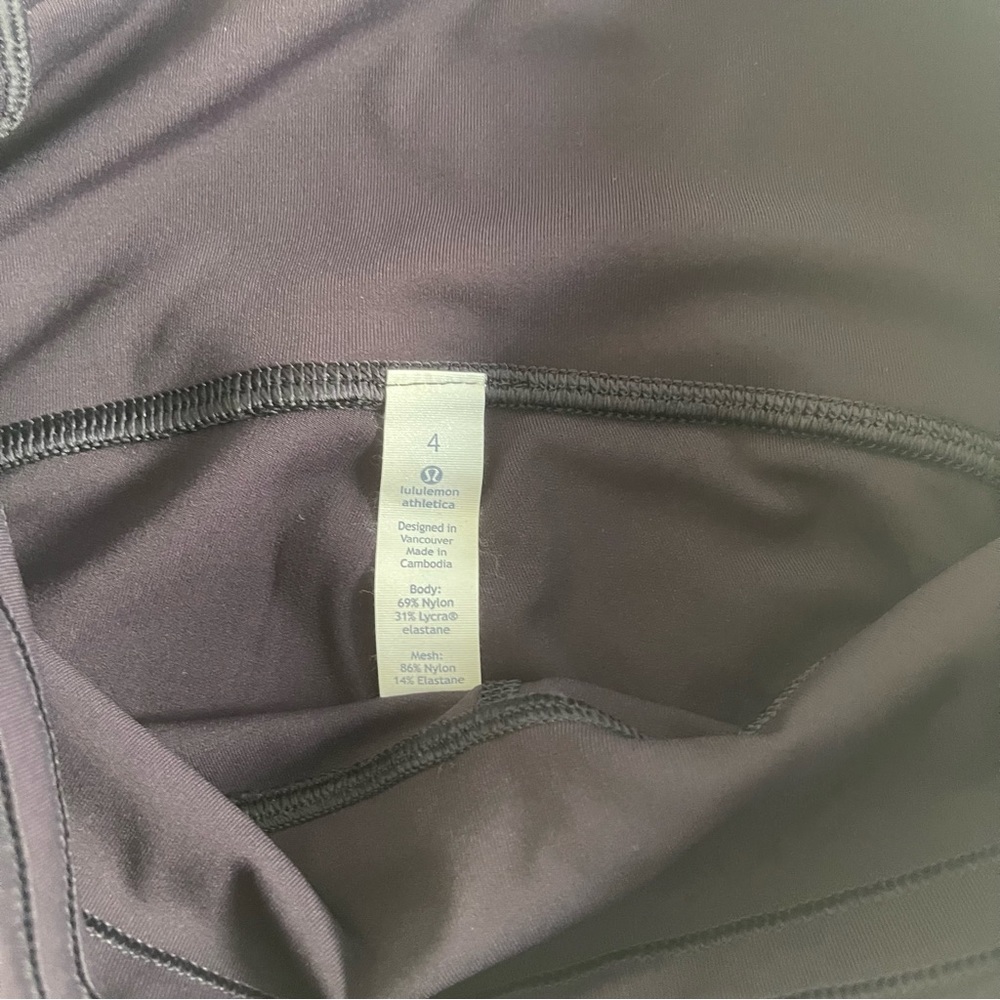 Lululemon Lean In Crop - Picture 2 of 3